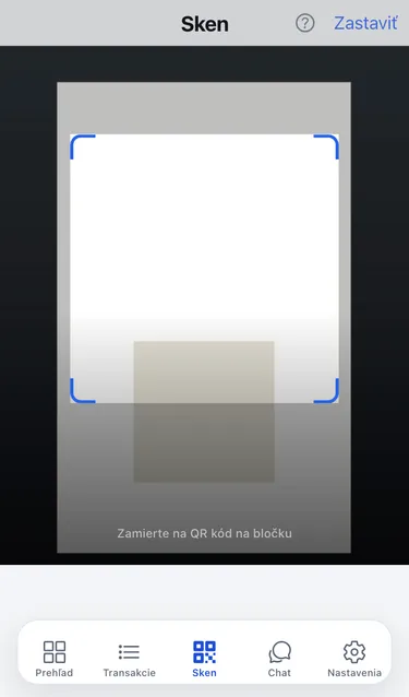 Karta Sken so živým obrazom z fotoaparátu, rámčekom na zamierenie na QR kód a pokynom Zamierte na QR kód na bločku